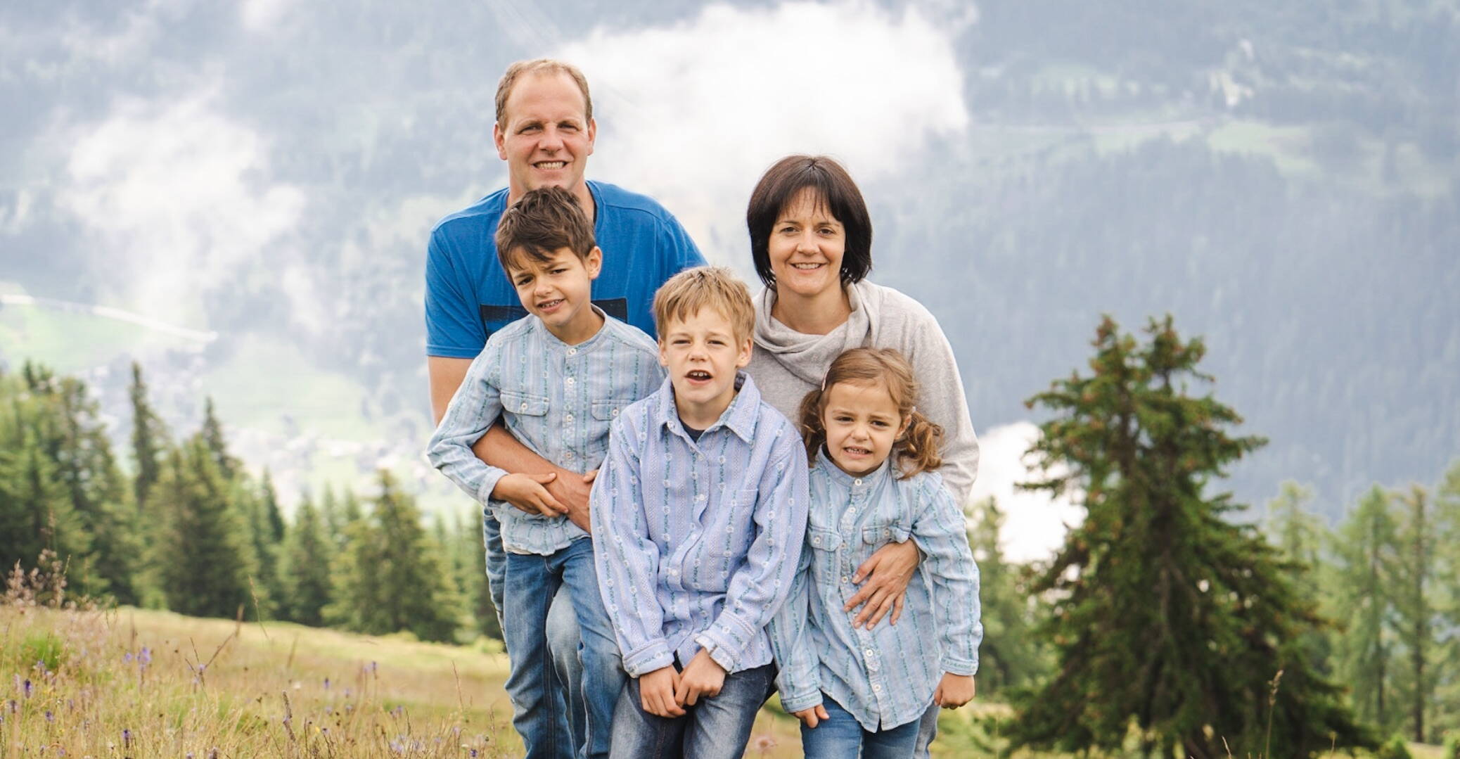 Familienfoto auf der Laxer Alpa